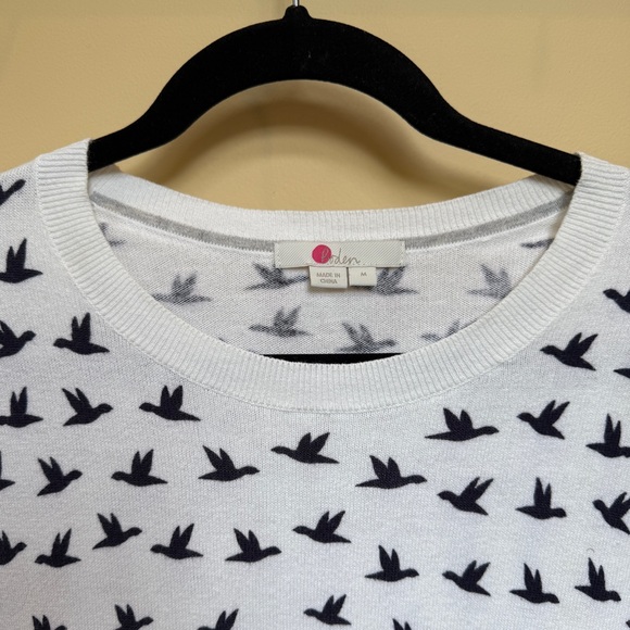 Boden, 100% Cotton Crew Neck Sweater, White with Navy Bird sweater, Medium - Picture 4 of 11